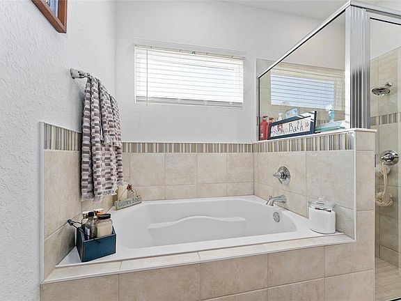 5th image of 4660 SE 89th Place Rd