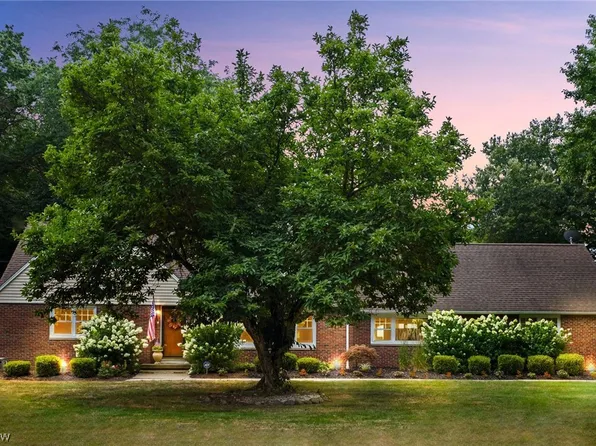 926 Hardy Rd, Cuyahoga Falls, OH 44223