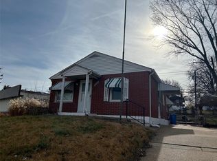 8912 Stansberry Ave, Saint Louis, MO 63134