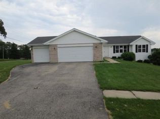 835 Kristi Dr, Byron, IL 61010