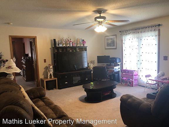 2nd image of 1203 Caroline Ave