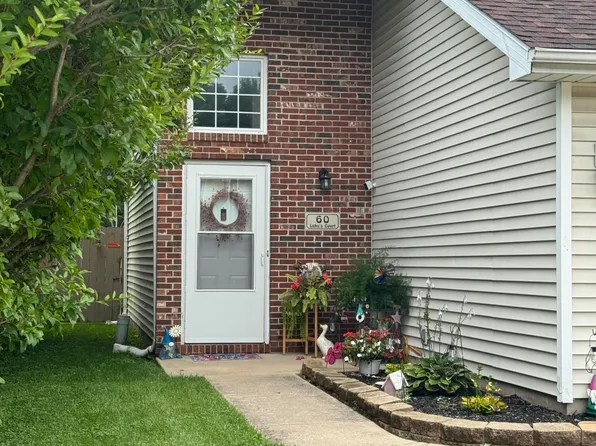 60 Lukes Ct, Hobart, IN 46342