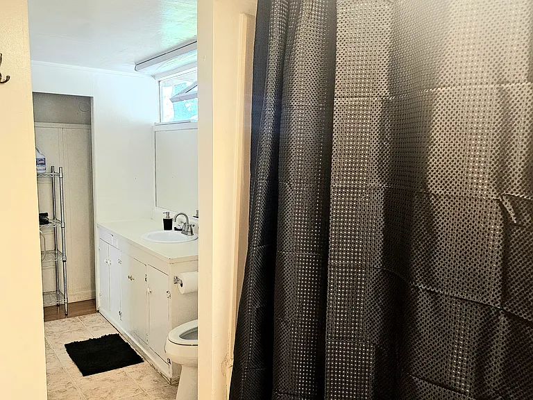 58 Buena Vista Ave #B — Photo 11