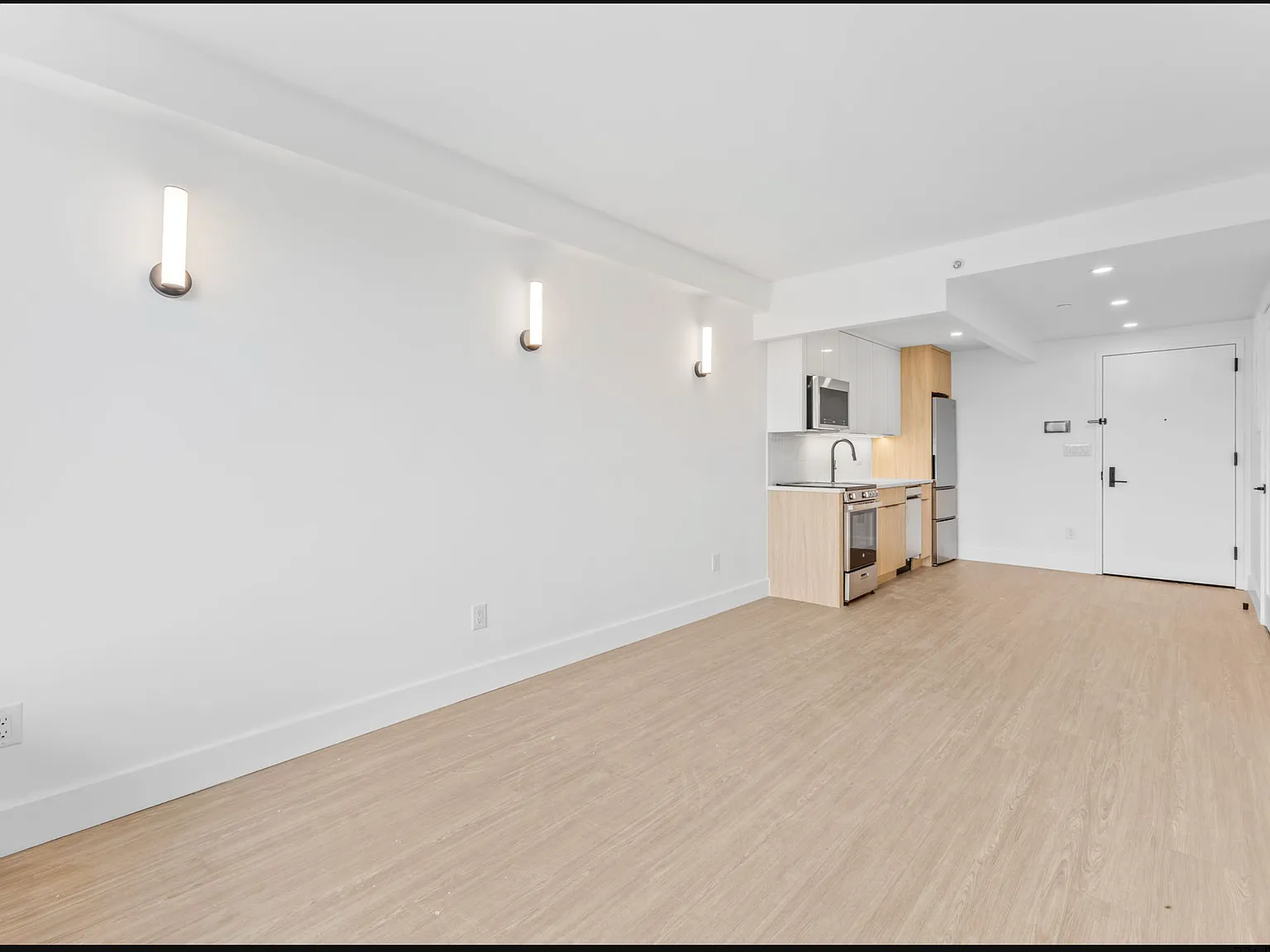 2781 Atlantic Avenue — Photo 3