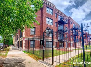 4626 S Drexel Blvd #102, Chicago, IL 60653