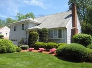 102 Sycamore Ave, Livingston, NJ 07039