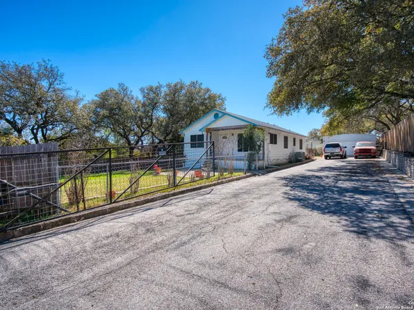 652 Tamarack, Canyon Lake, TX 78133