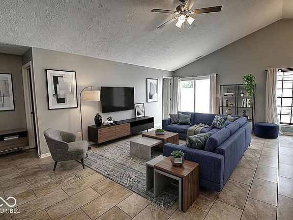 3rd image of 3747 Riverwood Dr