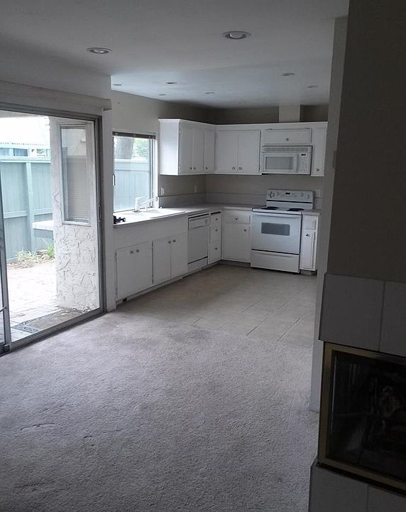 1st image of 6891 Almondine Dr