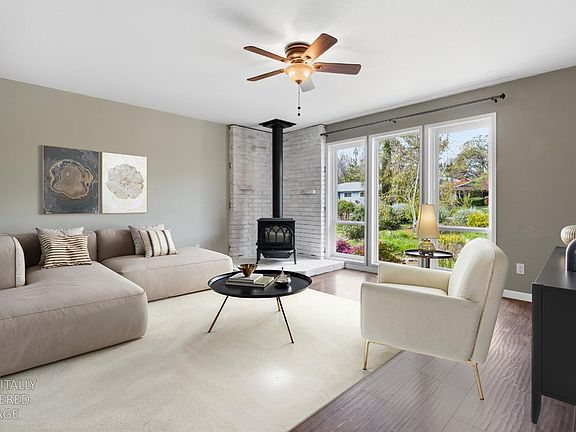 3rd image of 3158 Oxford Rd