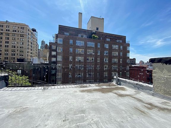 3rd image of 26 W 85th St APT 10