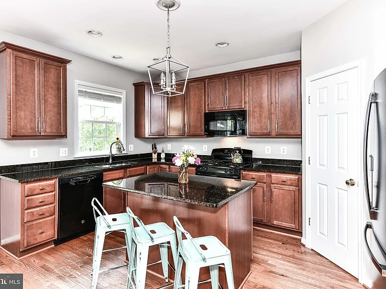 14104 Flicker Ct — Photo 9