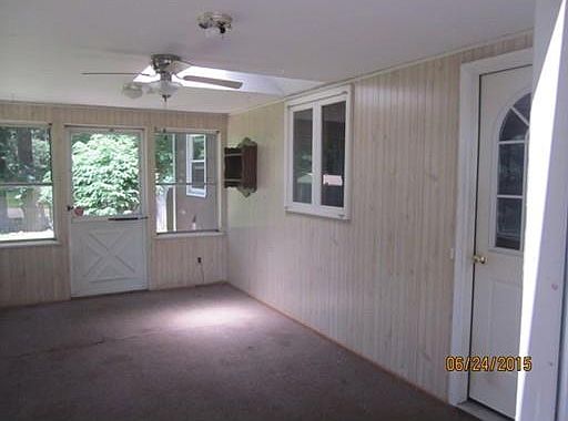5th image of 103 Blueberry Ln