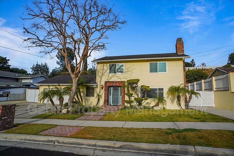1st image of 23569 Adamsboro Dr