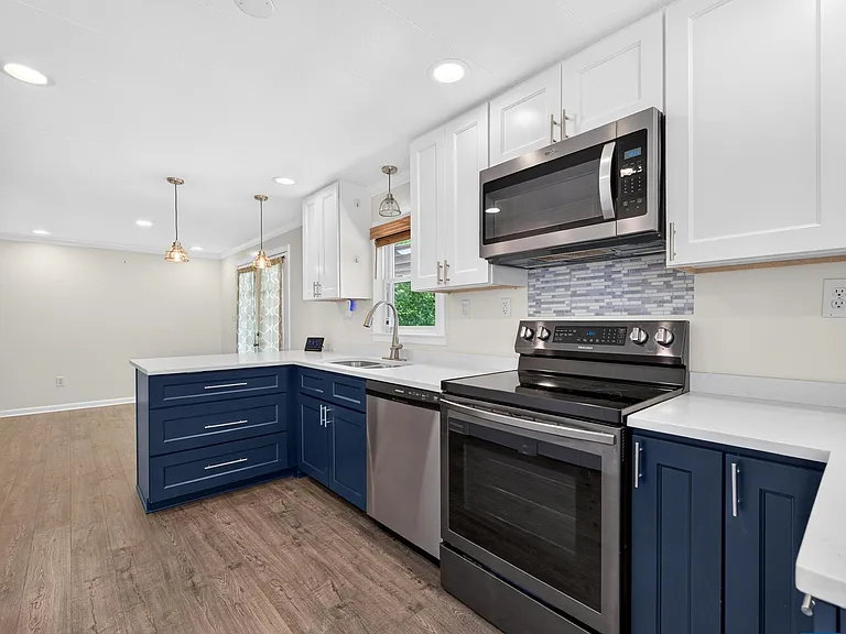 625 S Spotswood Trl — Photo 4