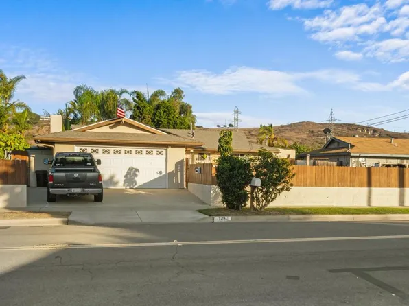 128 Frontier Dr, Oceanside, CA 92054