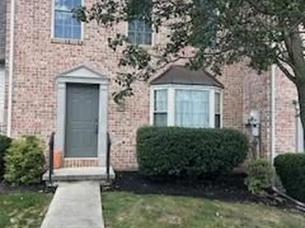 209 Timber View Dr, Harrisburg, PA 17110