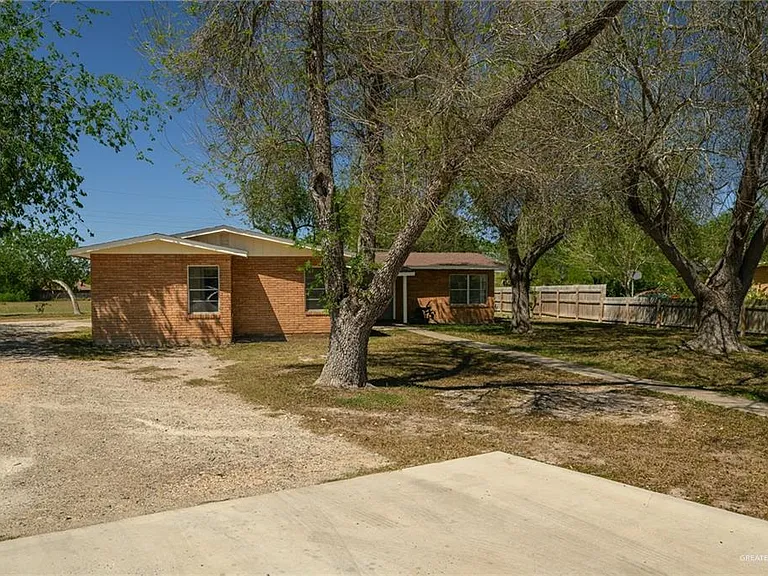 1823 Warren St — Photo 33