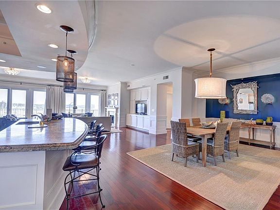 3rd image of 10 Marina Dr APT 314