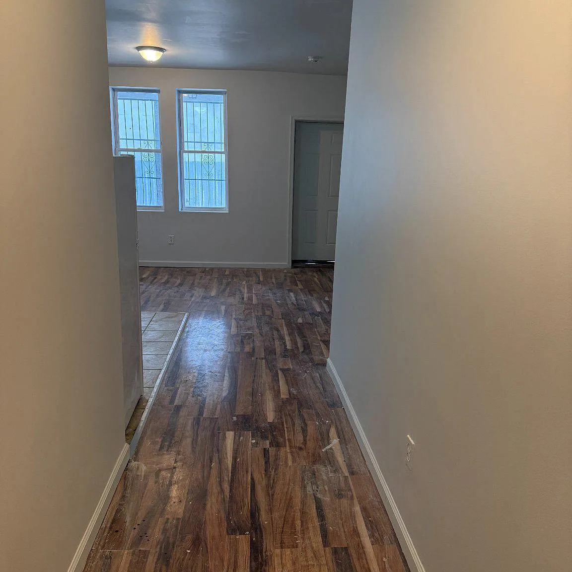 5 bed, 3.0 bath, 2025 sqft, $2,553 — Photo 2