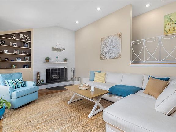 5th image of 77 Garden Hills Dr