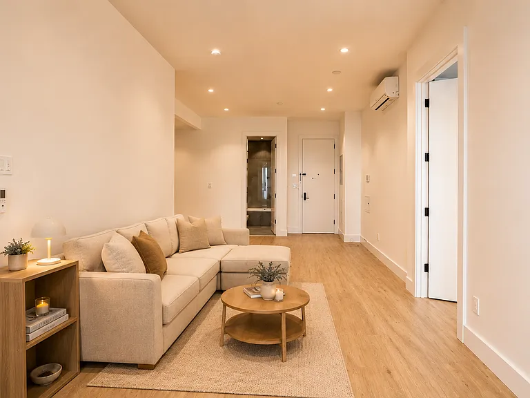 1629 Brooklyn Ave #501 — Photo 4