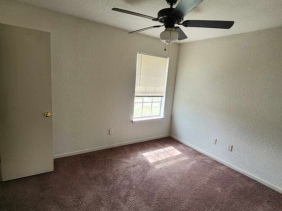 5th image of 1601 Dugger Cir APT A