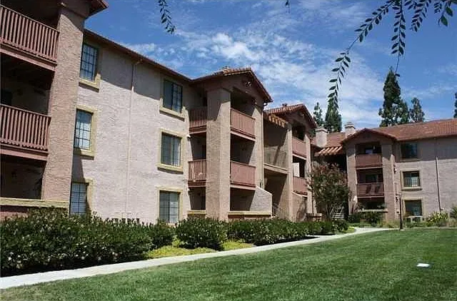 12071 Alta Carmel Ct #102 — Photo 7