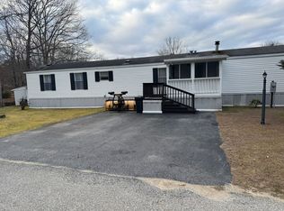 14 Nixon St, Epsom, NH 03234