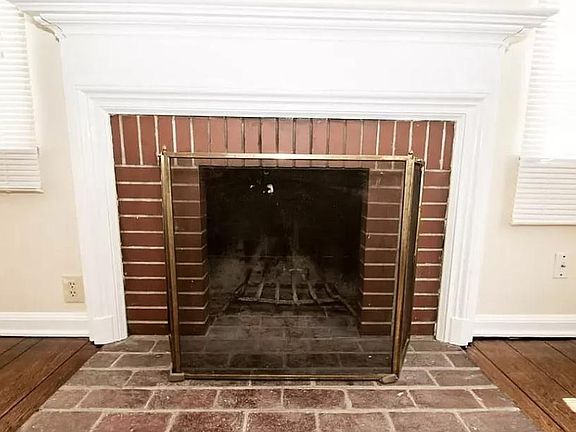 5th image of 954 Ellison Ave