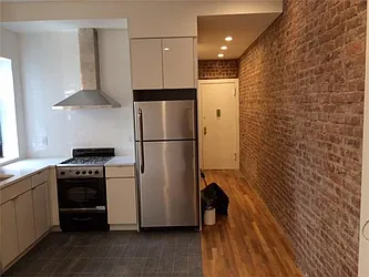 Rented by Kian Realty