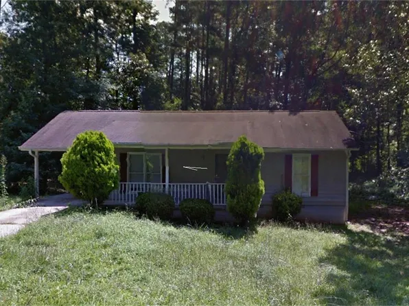 7137 Pineview Dr SW, Covington, GA 30014