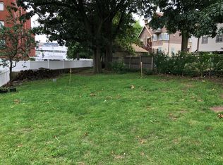 2-52 7th St #2, Medford, MA 02155