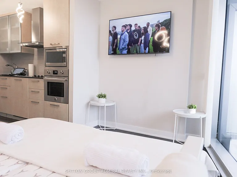 12 York St #4908 — Photo 7