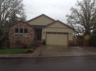 612 E 5th St, La Center, WA