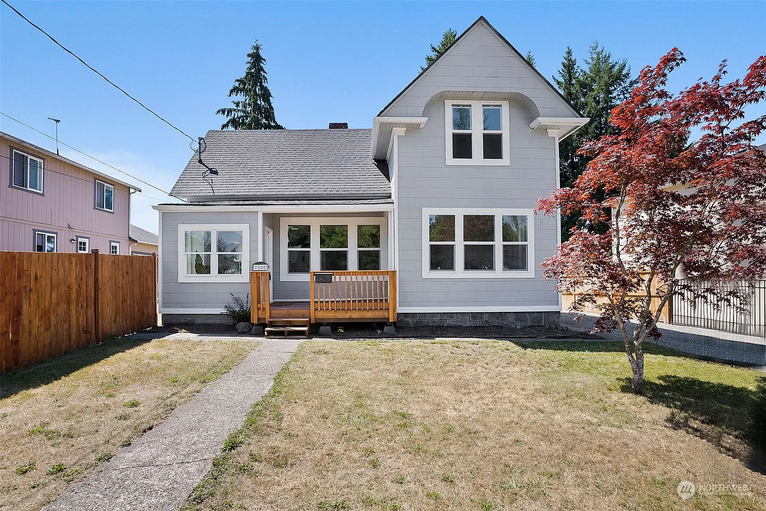 7020 Yakima Avenue photo 1