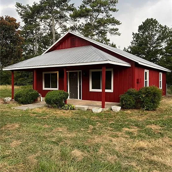 91 Davis Loop — Photo 2