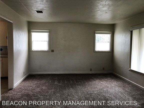3rd image of 746 S Hutchins St