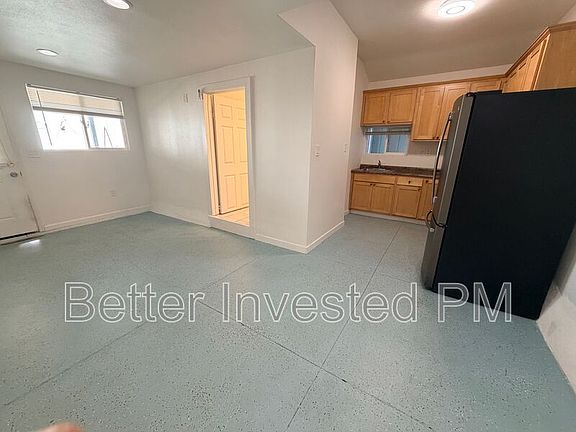 2nd image of 520B Palm St