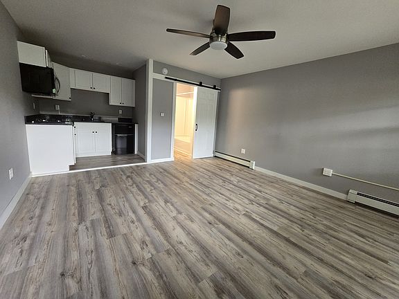 2nd image of 416 Old Claremont Rd #4