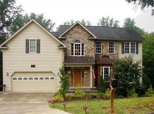 3015 Burnleigh Rd SW, Roanoke, VA 24014