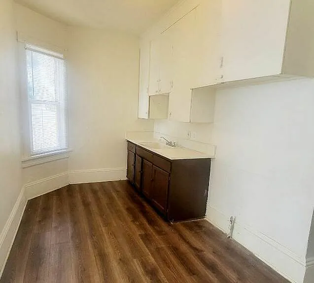 1710 W Mineral St — Photo 5