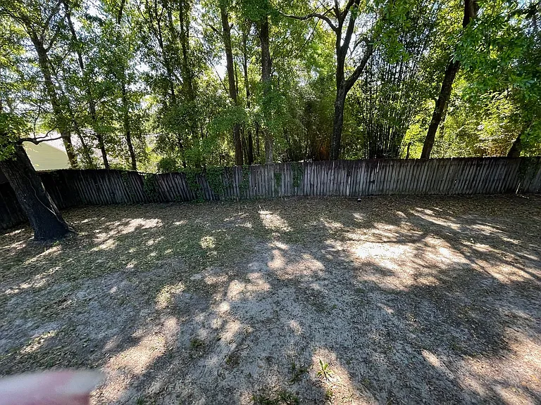 4615 Gladstone Dr — Photo 31