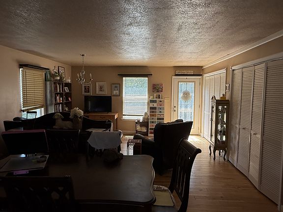 3rd image of 110 Edmister Rd
