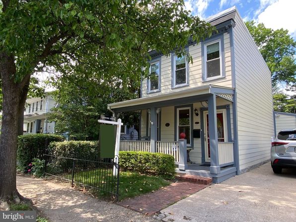 104 E Oxford Ave, Alexandria, VA 22301