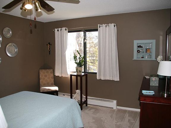 3rd image of 4101 Parklawn Ave APT 235