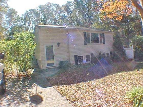1st image of 1061 E Falmouth Hwy
