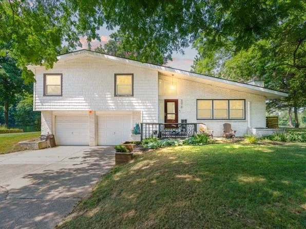 5070 Lake Dr, Owosso, MI 48867