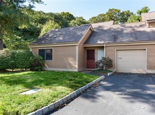 79 Greenway Close, Rye Brook, NY 10573