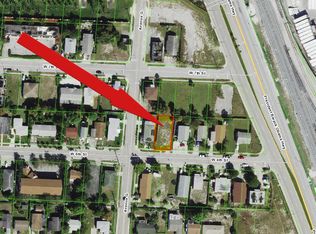 578 W 6th St, Riviera Beach, FL 33404